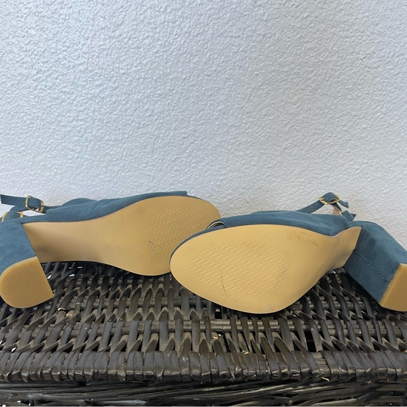 Cklass Teal Heels - Picture 4 of 5